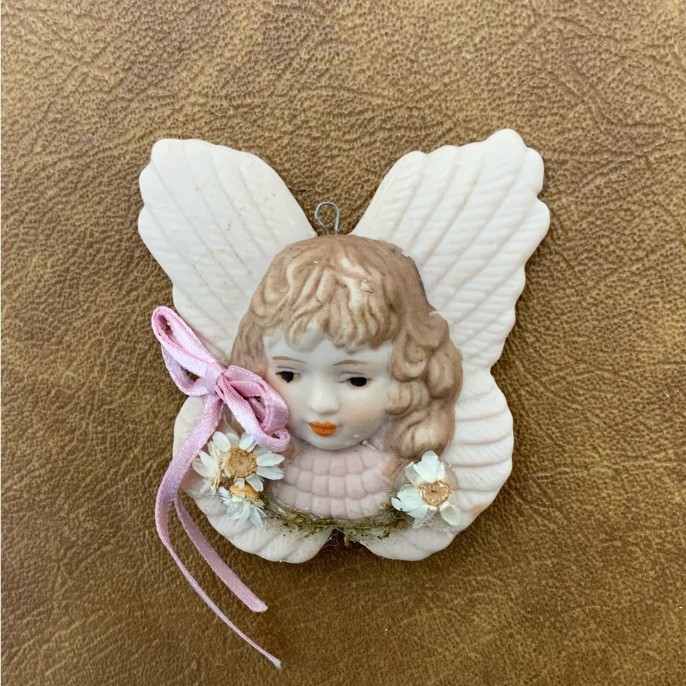 Victorian Angel cherub ornament